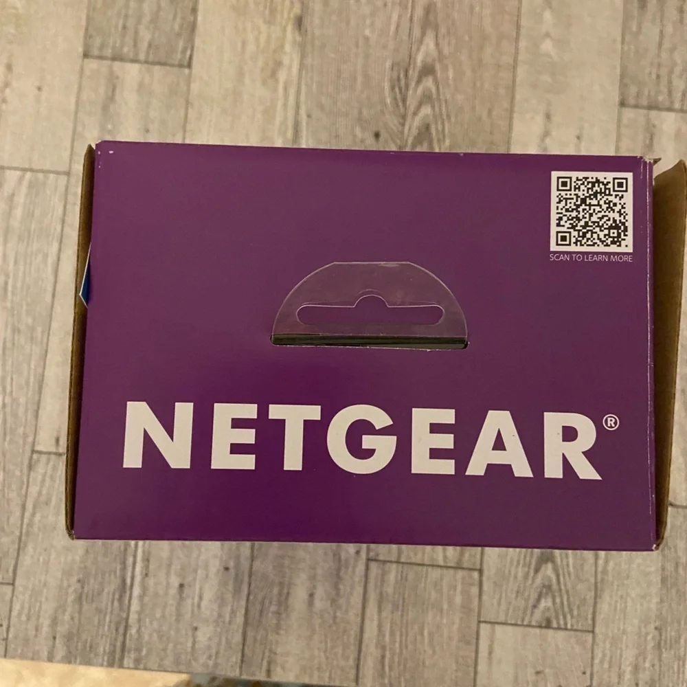 Netgear Wifi Ranger Extender - Picture 3 of 3